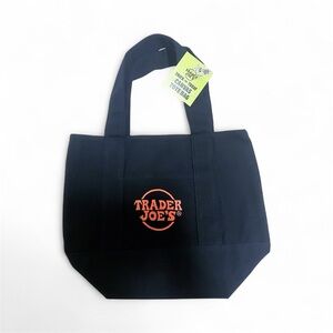 Trader Joe’s Halloween Mini Tote in Black